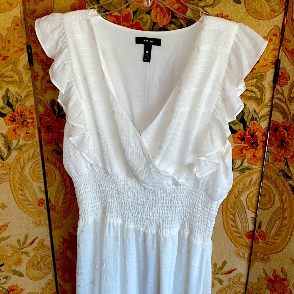 Lovely Aqua size medium white flowing Midi dress
